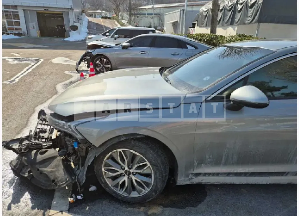 Photo 2 of 18: 2022 Kia K5 — Korean insurance auction