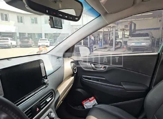 Photo 2 of 18: 2019 Hyundai Kona Electric — Korean insurance auction