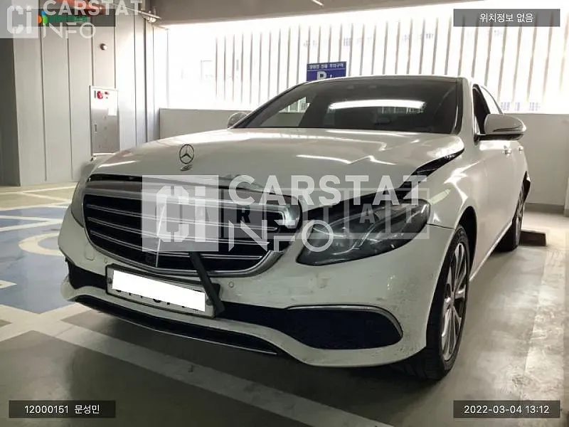 Photo 2 of 28: 2019 Mercedes-Benz E300 4Matic, VIN WDDZF4KB4KA672450 — Korean insurance auction