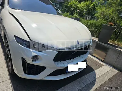 Photo 1 of 11: 2017 Maserati Levante Diesel, VIN ZN661TUG3HX225899 — Korean insurance auction