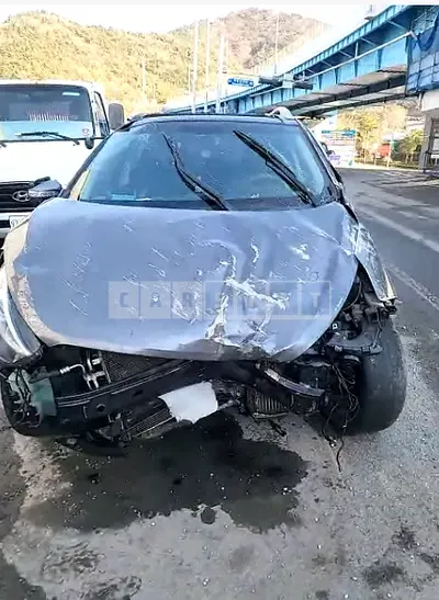 Photo 1 of 30: 2015 Hyundai Tucson, VIN KMHJT81VBFU939137 — Korean insurance auction