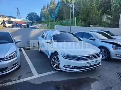 Photo 1 of 13: 2018 Volkswagen Passat GT 2.0 TDI 4MOTION — Korean insurance auction