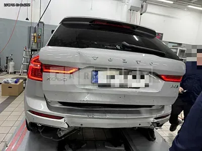 Photo 1 of 25: 2023 Volvo XC60B5 AWD — Korean insurance auction