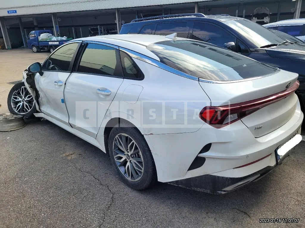 Photo 2 of 32: 2021 Kia K5, VIN KNAG241BBMA139244 — Korean insurance auction