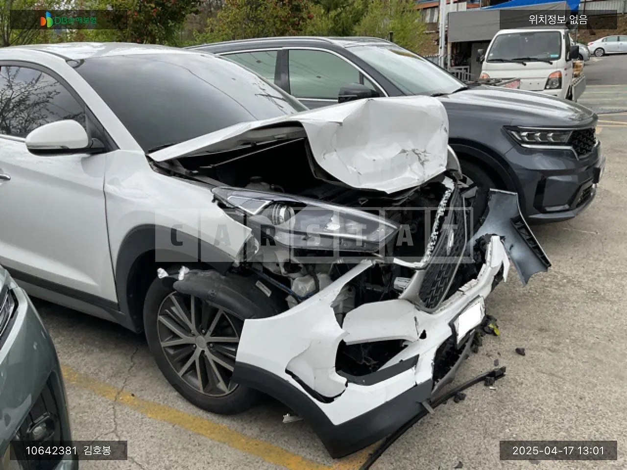 Photo 2 of 13: 2016 Hyundai Tucson, VIN KMHJ2815GHU215015 — Korean insurance auction