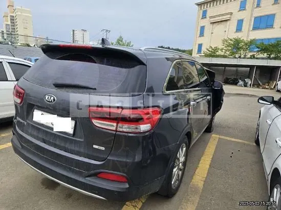 Photo 2 of 18: 2016 Kia Sorento — Korean insurance auction