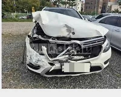 Photo 1 of 13: 2018 Mercedes-Benz GLC350 e 4Matic — Korean insurance auction