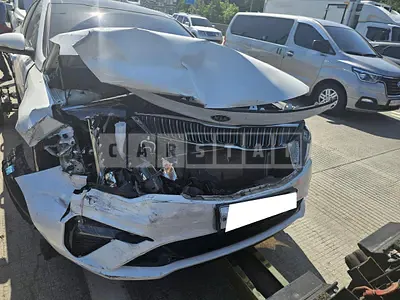 Photo 1 of 9: 2019 Kia K5 /The New K5 2.0, VIN KNAGT411BKA326405 — Korean insurance auction