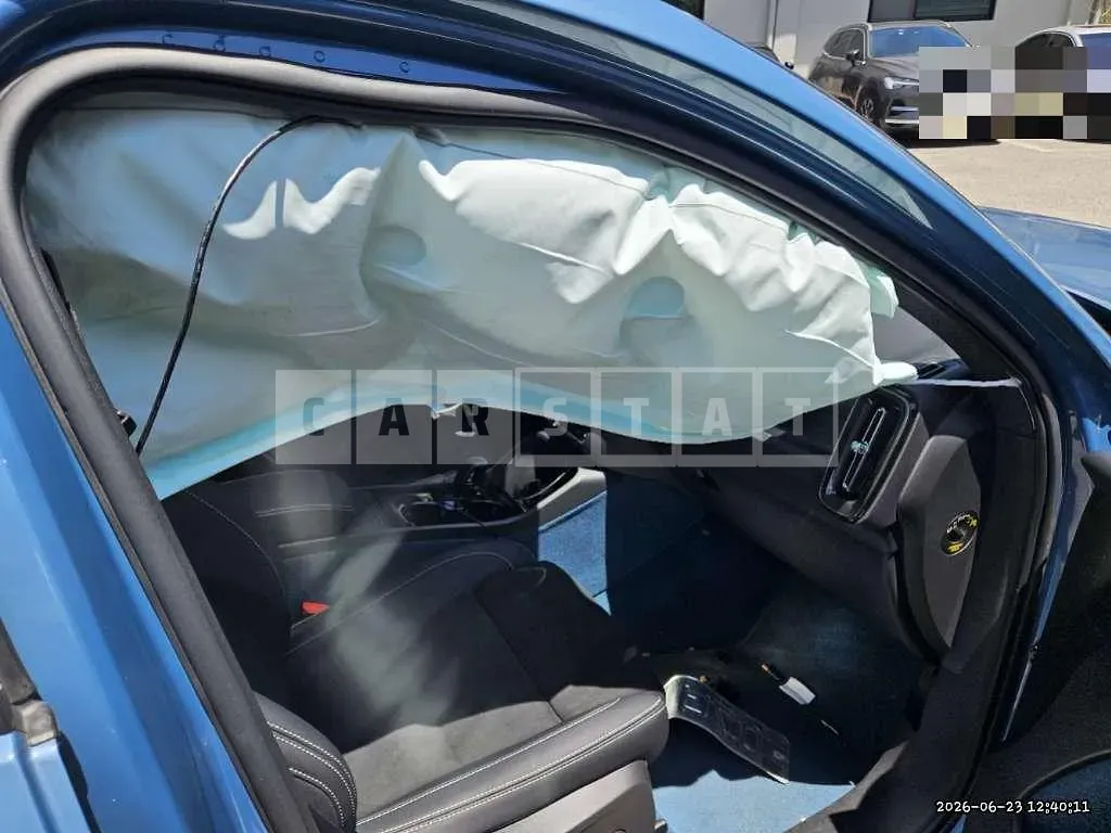 Photo 2 of 28: 2023 Volvo C40 Recharge Twin — Korean insurance auction