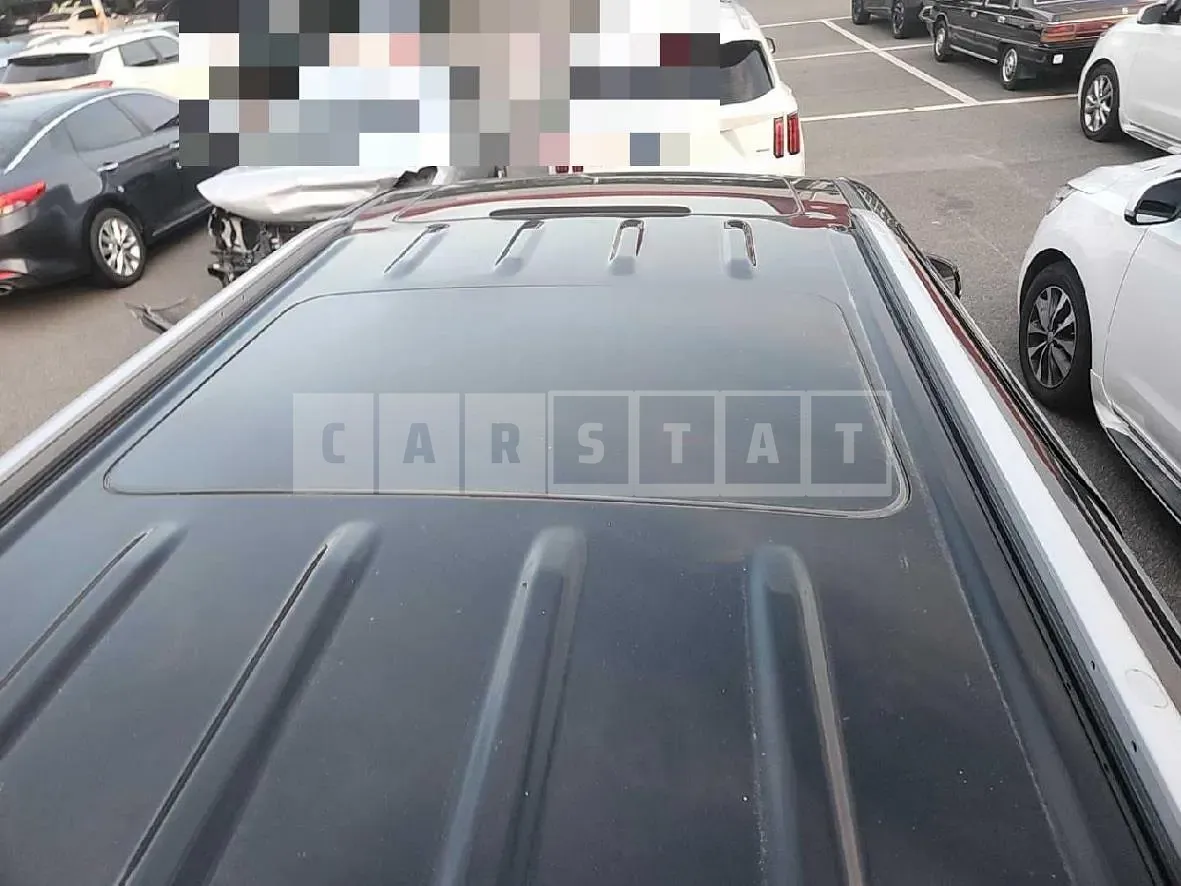 Photo 2 of 24: 2019 Kia Carnivals, VIN KNAME81ABKS556182 — Korean insurance auction