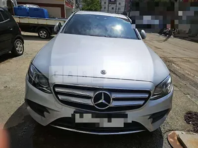 Photo 1 of 8: 2019 Mercedes-Benz E300 — Korean insurance auction
