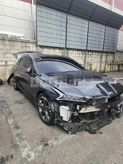 Photo 1 of 24: 2020 Kia K5 — Korean insurance auction
