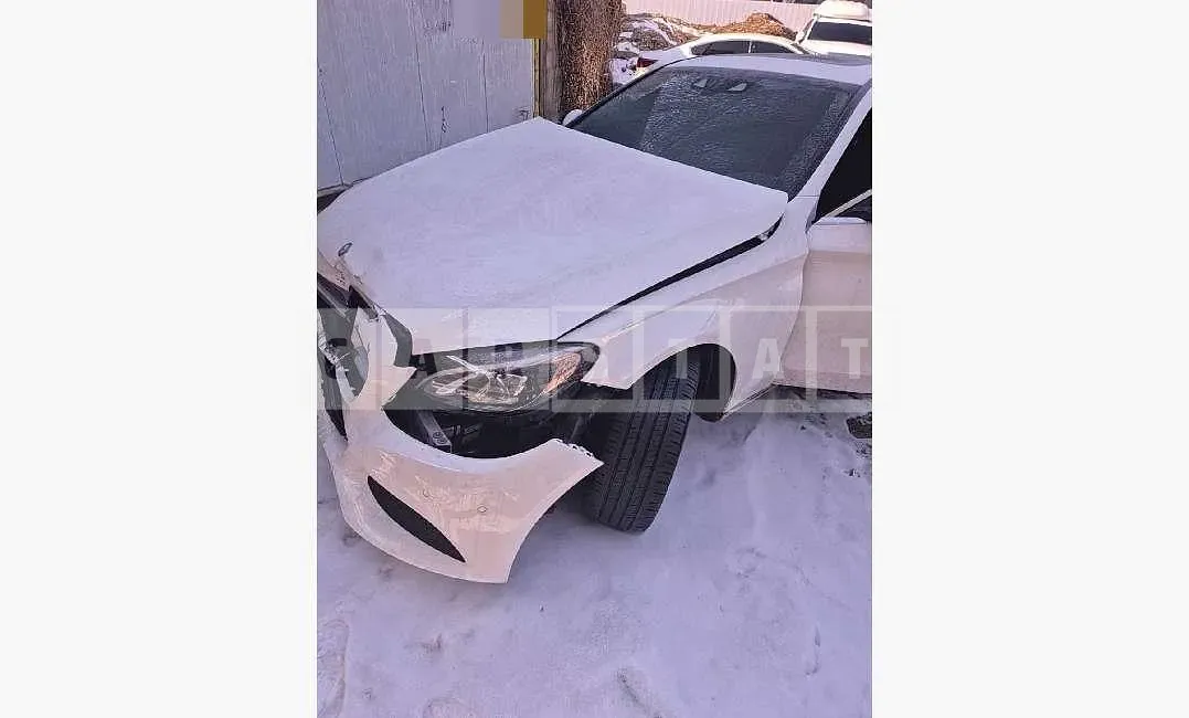 Photo 2 of 31: 2017 Mercedes-Benz C220 d — Korean insurance auction