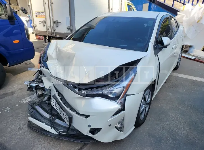 Photo 2 of 6: 2016 Toyota Prius, VIN JTDKBRFU1G3519102 — Korean insurance auction