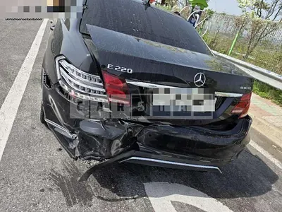 Photo 1 of 4: 2016 Mercedes-Benz E220 BlueTec — Korean insurance auction