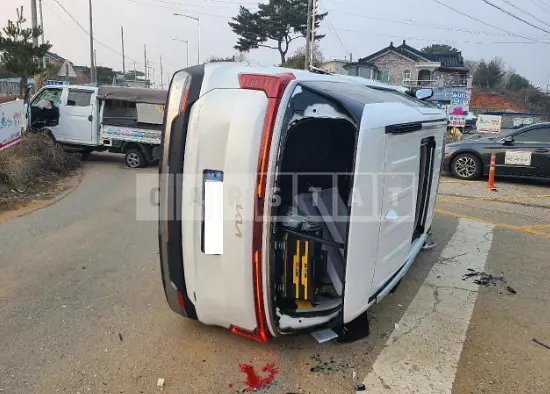 Photo 2 of 28: 2024 Kia Carnival, VIN KNANE81ABRS006507 — Korean insurance auction