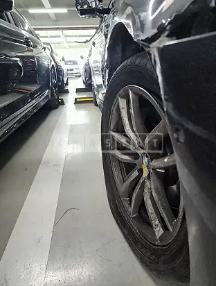 Photo 2 of 29: 2018 BMW 530i xDrive — Korean insurance auction