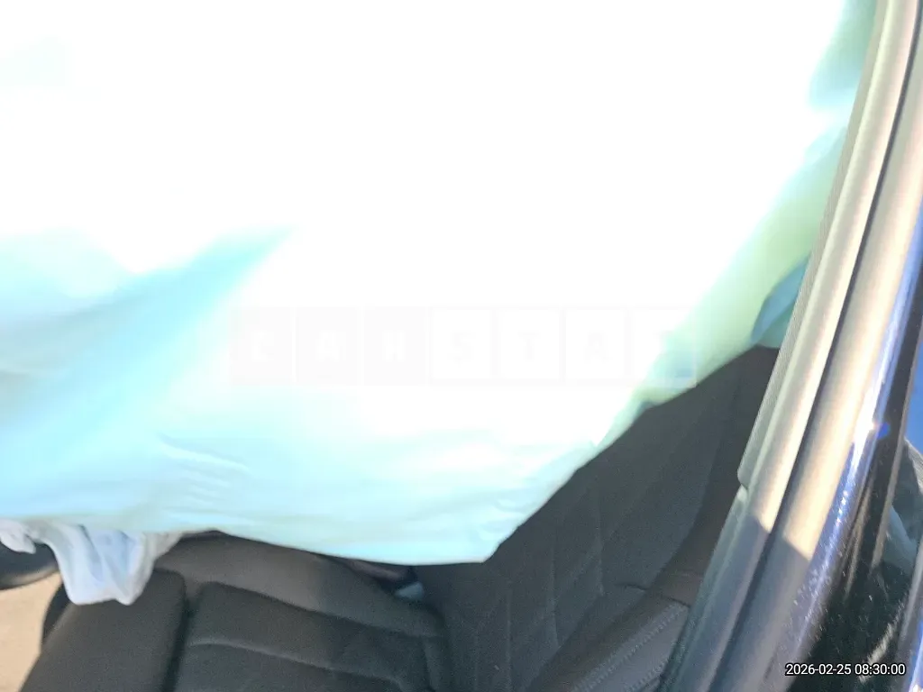 Photo 2 of 26: 2025 BMW i5 eDrive40 — Korean insurance auction