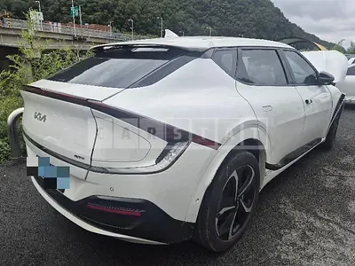 Photo 1 of 21: 2022 Kia EV6 — Korean insurance auction