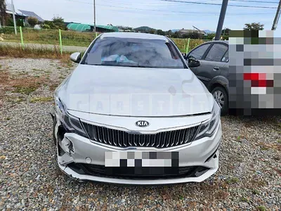 Photo 1 of 34: 2019 Kia K5 2.0, VIN KNAGS411BLA390051 — Korean insurance auction