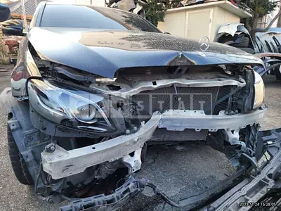 Photo 1 of 15: 2017 Mercedes-Benz E220d, VIN WDDZF0EB6HA289574 — Korean insurance auction