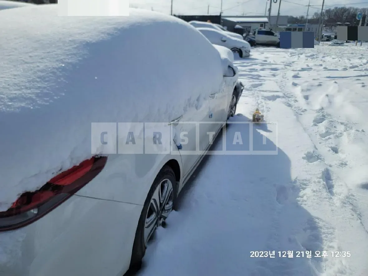 Photo 2 of 30: 2016 Kia K5 Hybrid, VIN KNAGU41CBGA002155 — Korean insurance auction
