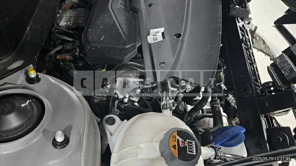 Photo 2 of 42: 2025 Kia Sportage 4WD — Korean insurance auction