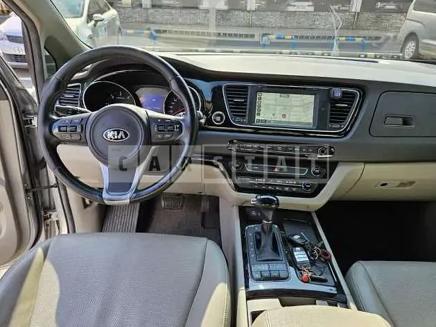 Photo 2 of 19: 2015 Kia Carnivals, VIN KNAMC81ABGS099891 — Korean insurance auction
