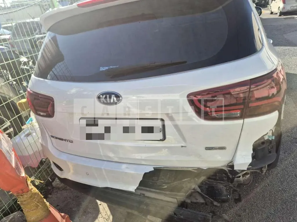Photo 2 of 11: 2019 Kia Sorento — Korean insurance auction