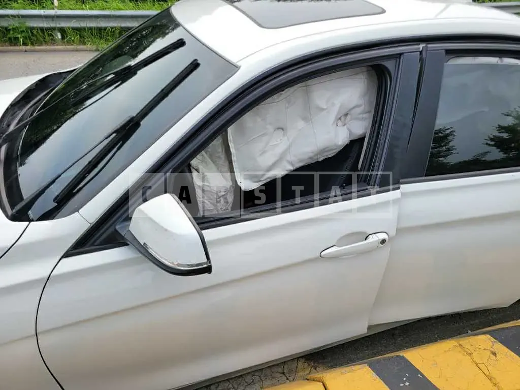 Photo 2 of 20: 2018 BMW 320d WLTP, VIN WBA8C5101J5L45738 — Korean insurance auction