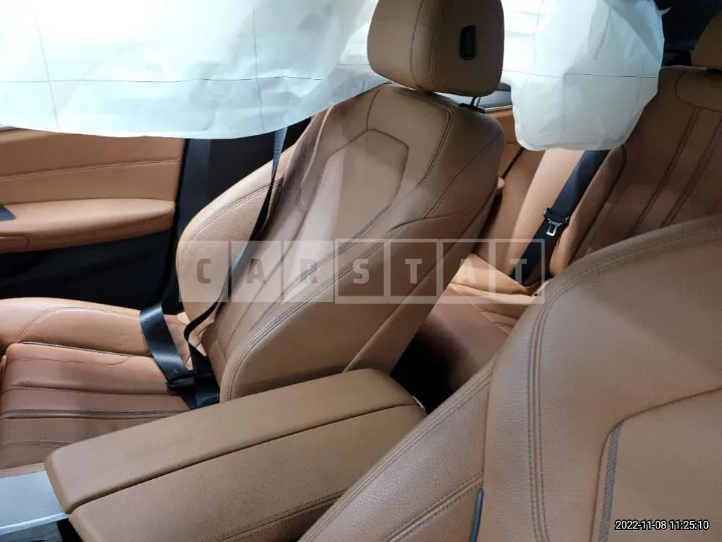 Photo 2 of 25: 2018 BMW 520d, VIN WBAJC3109JG994715 — Korean insurance auction