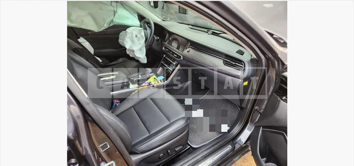 Photo 2 of 11: 2019 Kia K7 — Korean insurance auction