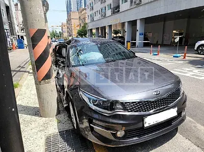 Photo 1 of 20: 2018 Kia K5, VIN KNAGS416BJA215540 — Korean insurance auction