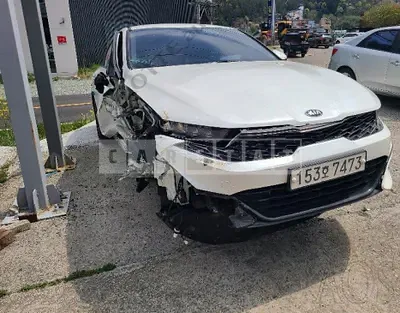 Photo 1 of 14: 2021 Kia K5 — Korean insurance auction