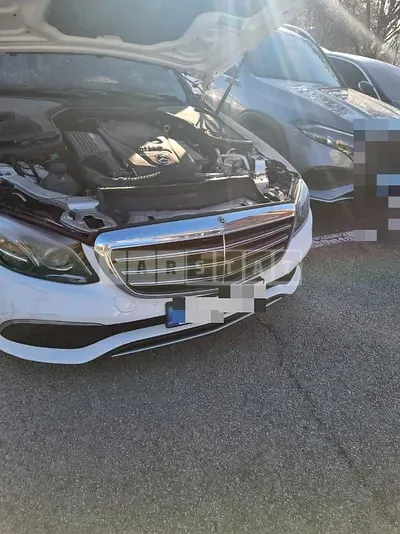 Photo 1 of 31: 2019 Mercedes-Benz E300 e 4Matic — Korean insurance auction