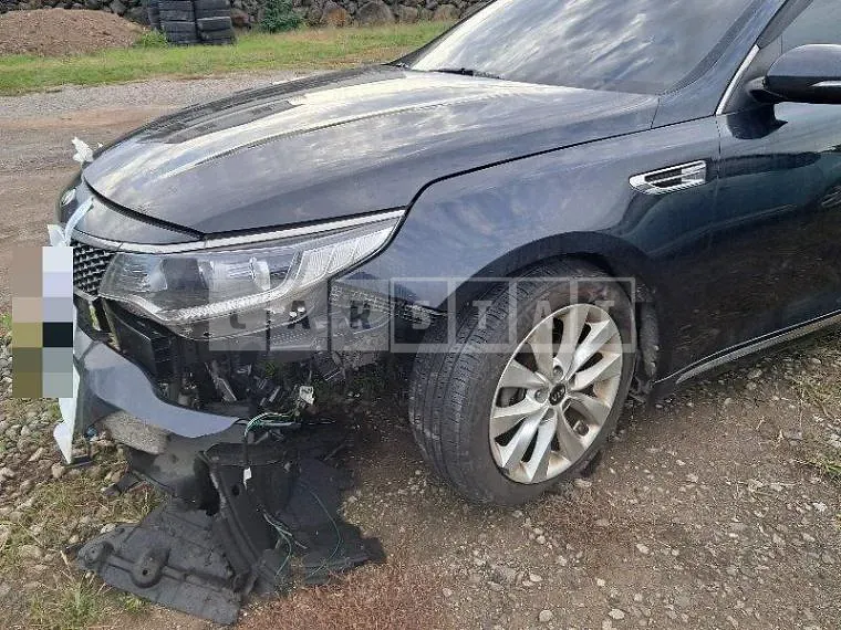Photo 2 of 7: 2015 Kia K5 2.0 — Korean insurance auction