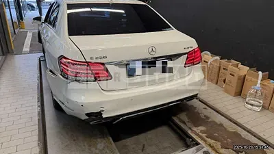 Photo 1 of 63: 2016 Mercedes-Benz E220 BlueTec — Korean insurance auction