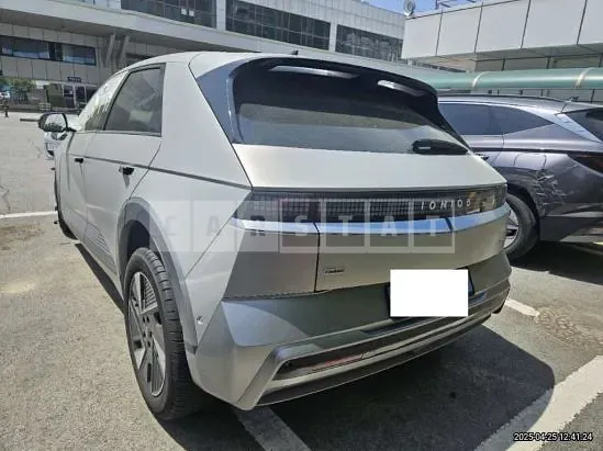 Photo 2 of 9: 2025 Hyundai IONIQ 5 — Korean insurance auction