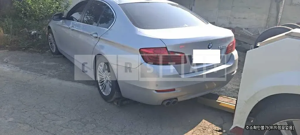 Photo 2 of 6: 2015 BMW 520d — Korean insurance auction