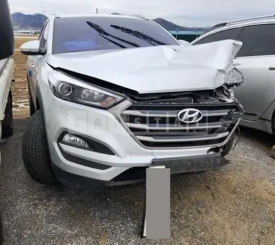 Photo 1 of 5: 2015 Hyundai Tucson TL — Korean insurance auction