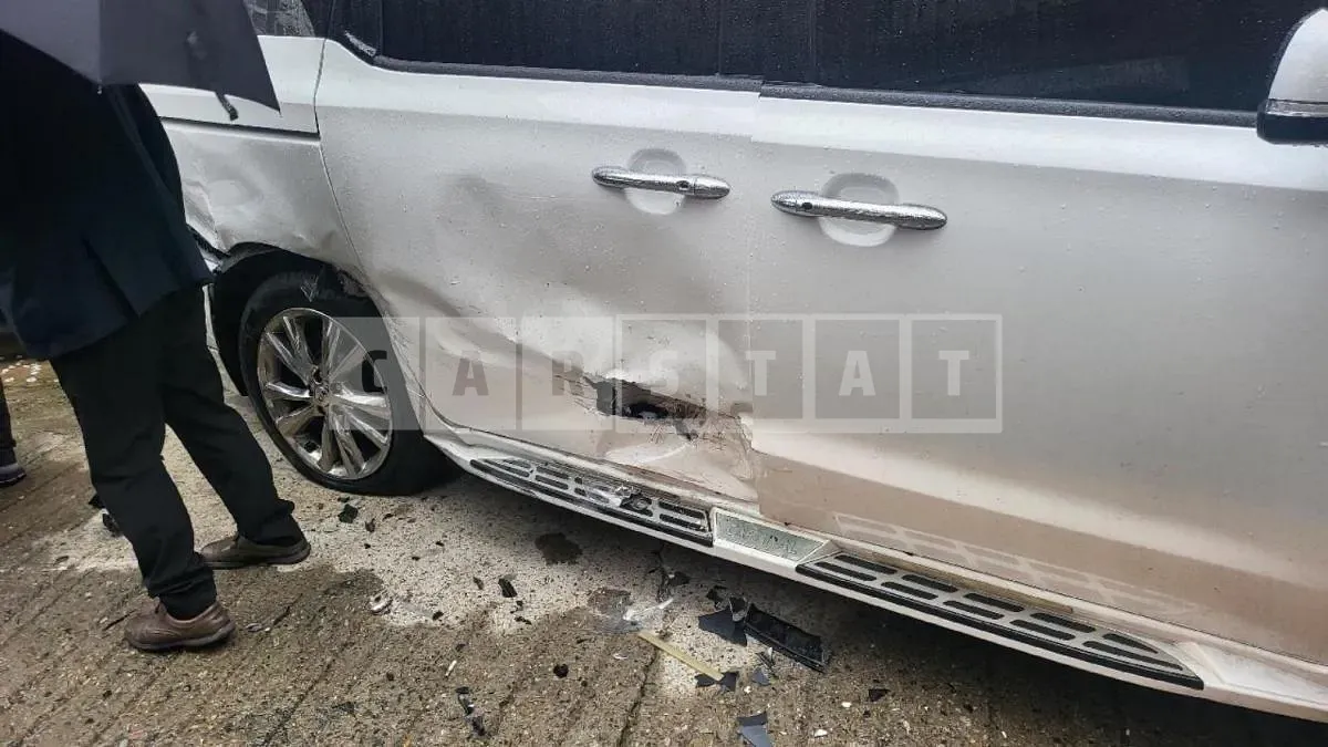 Photo 2 of 13: 2018 Kia Carnivals — Korean insurance auction