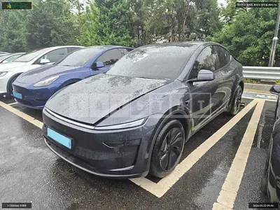 Photo 1 of 9: 2025 Tesla Model Y RWD, VIN LRWYGCFJ2SC368131 — Korean insurance auction