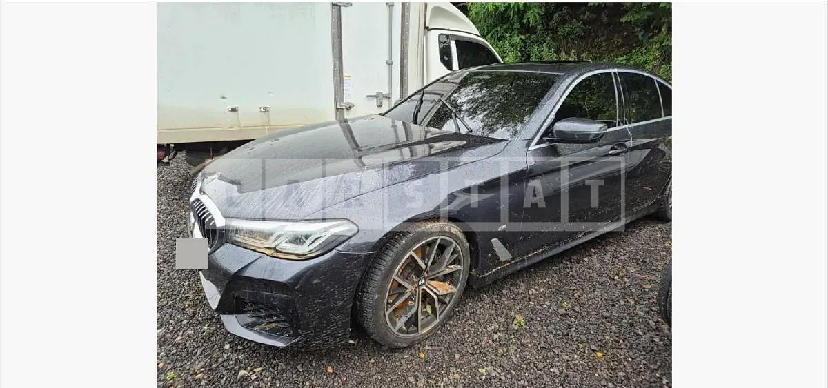 Photo 2 of 5: 2022 BMW 530i xDrive — Korean insurance auction