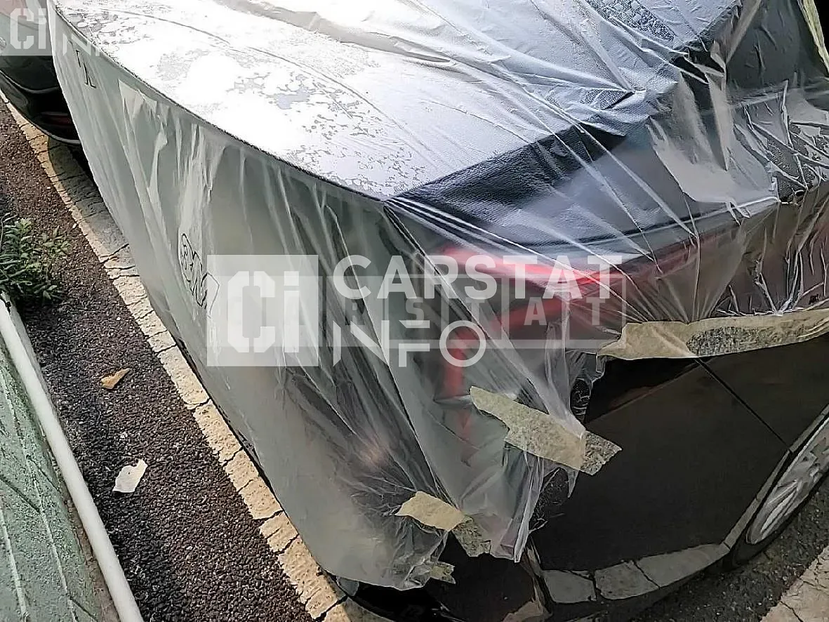 Photo 2 of 7: 2017 Toyota Prius, VIN JTDKBRFU1H3574571 — Korean insurance auction