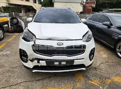 Photo 1 of 12: 2016 Kia Sportage — Korean insurance auction