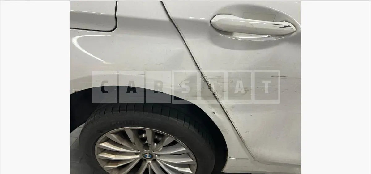 Photo 2 of 22: 2023 BMW 520i — Korean insurance auction