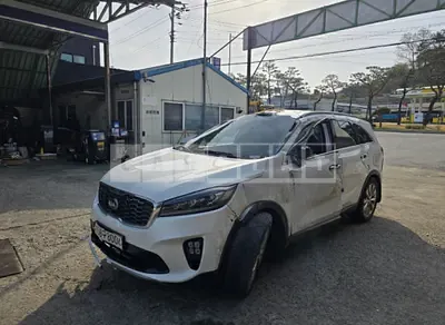 Photo 1 of 27: 2019 Kia Sorento — Korean insurance auction