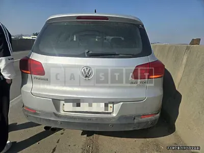 Photo 1 of 4: 2015 Volkswagen Tiguan 2.0 TDI Blue Motion — Korean insurance auction
