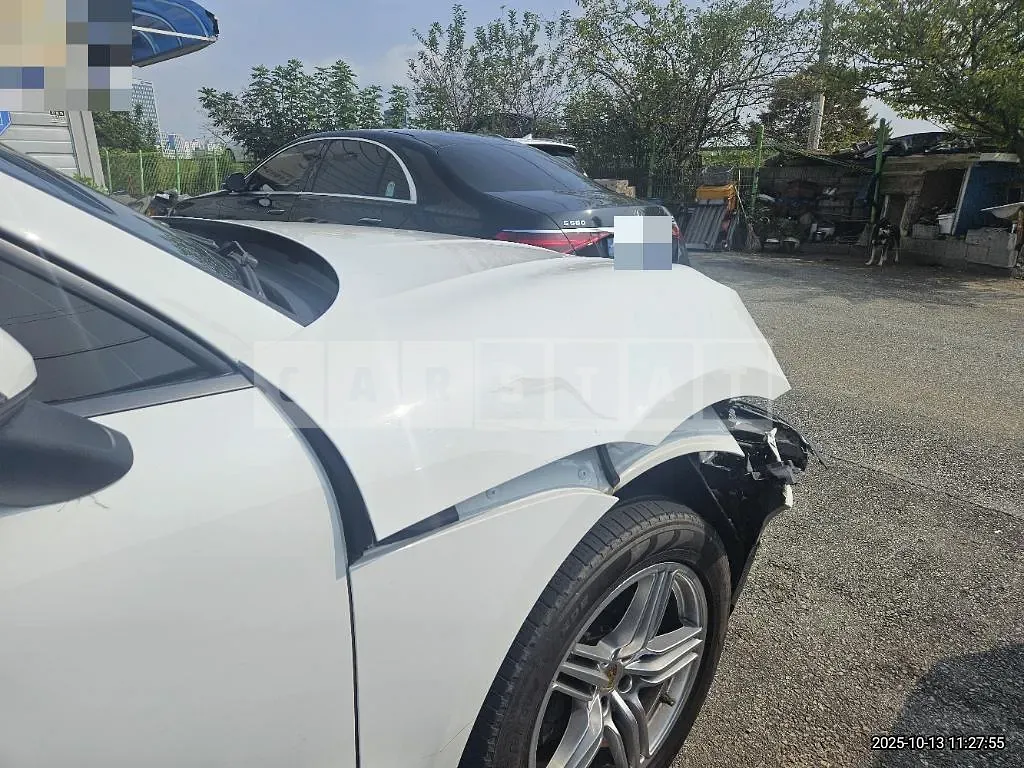 Photo 2 of 16: 2017 Porsche Macan — Korean insurance auction