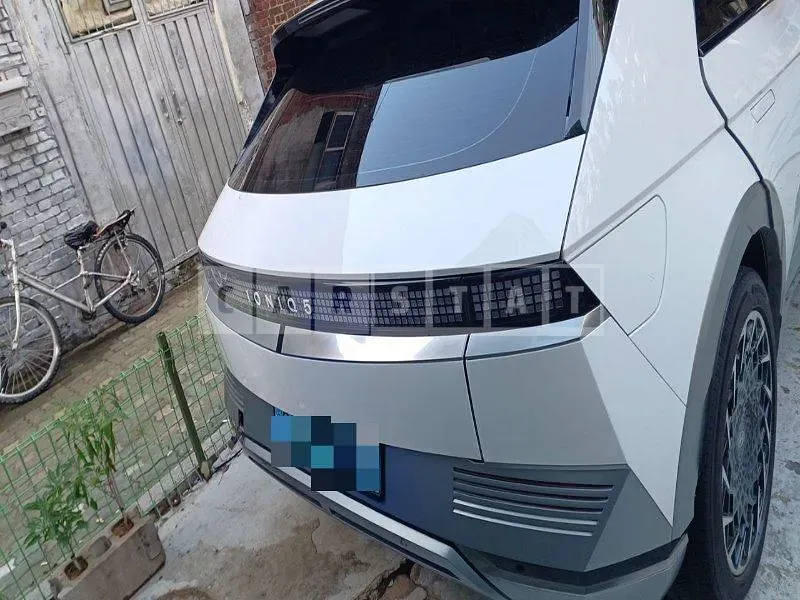 Photo 2 of 14: 2022 Hyundai IONIQ 5 — Korean insurance auction